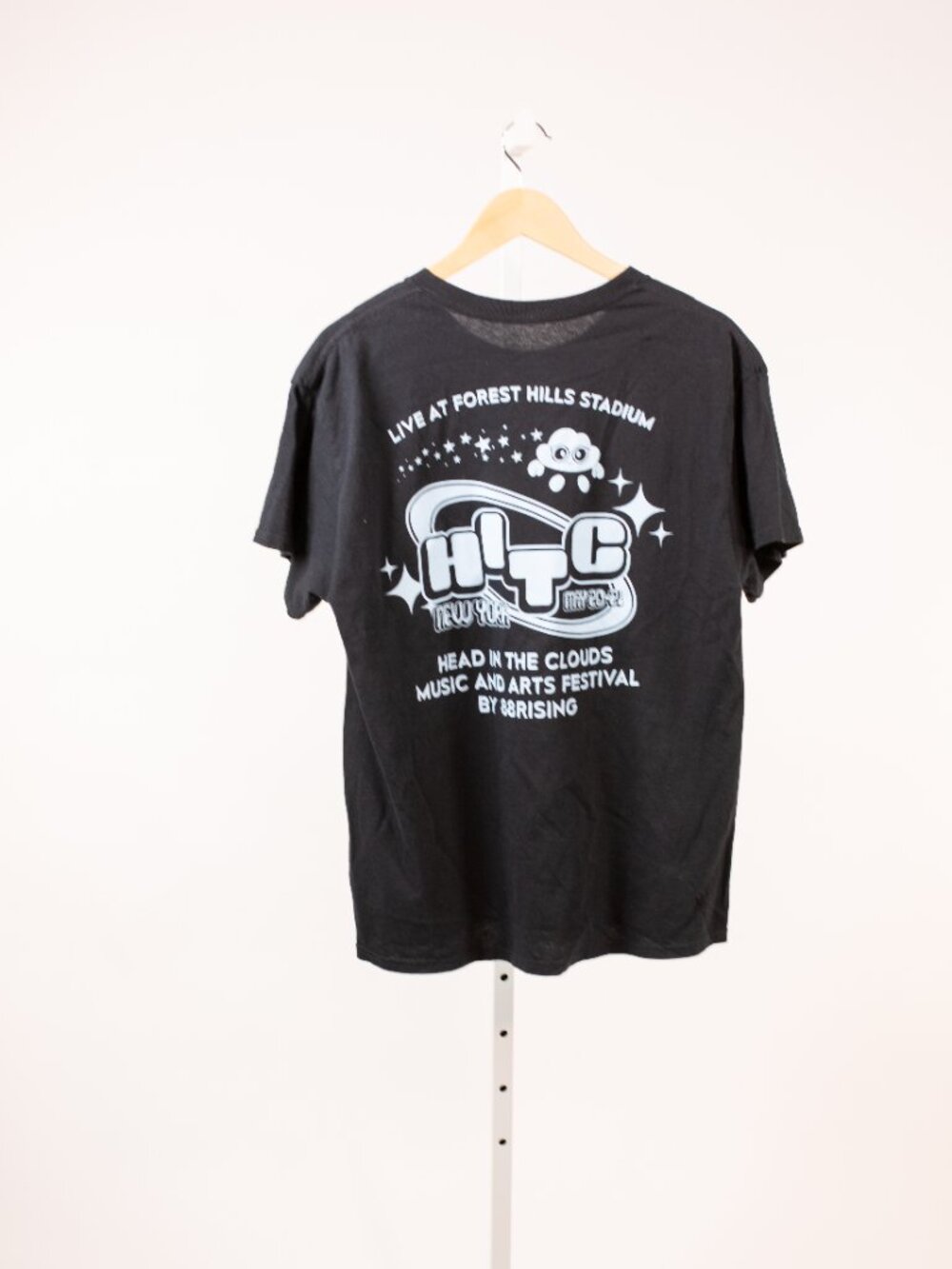 Head in the Clouds Tee - Picture 2 of 2
